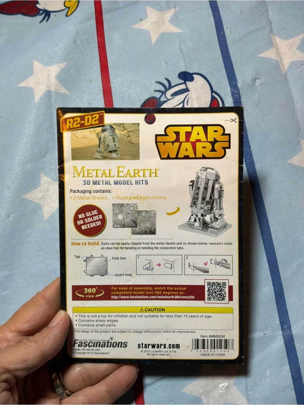 Star Wars disney metal earth 3D R2-D2 -new